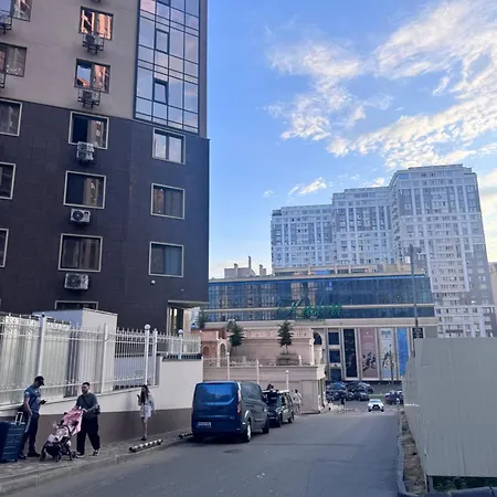 Apartment аркадія євро 2к гагарін плаза генуезька парк перемоги море кадорр *